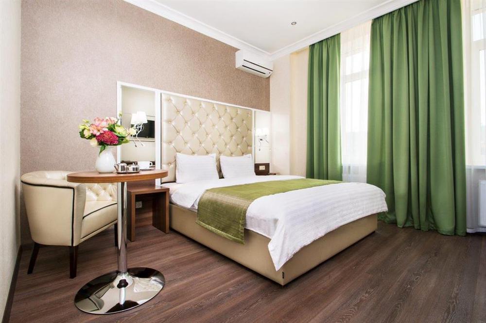 Bonapart Hotel By Uhm Kiev Bilik gambar