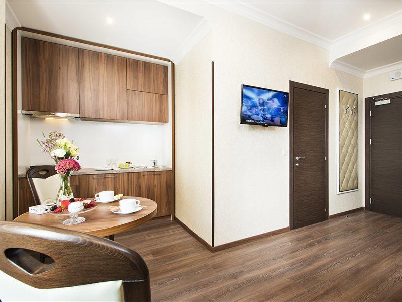 Bonapart Hotel By Uhm Kiev Luaran gambar