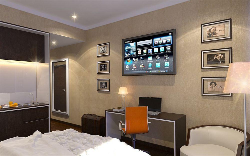 Bonapart Hotel By Uhm Kiev Luaran gambar