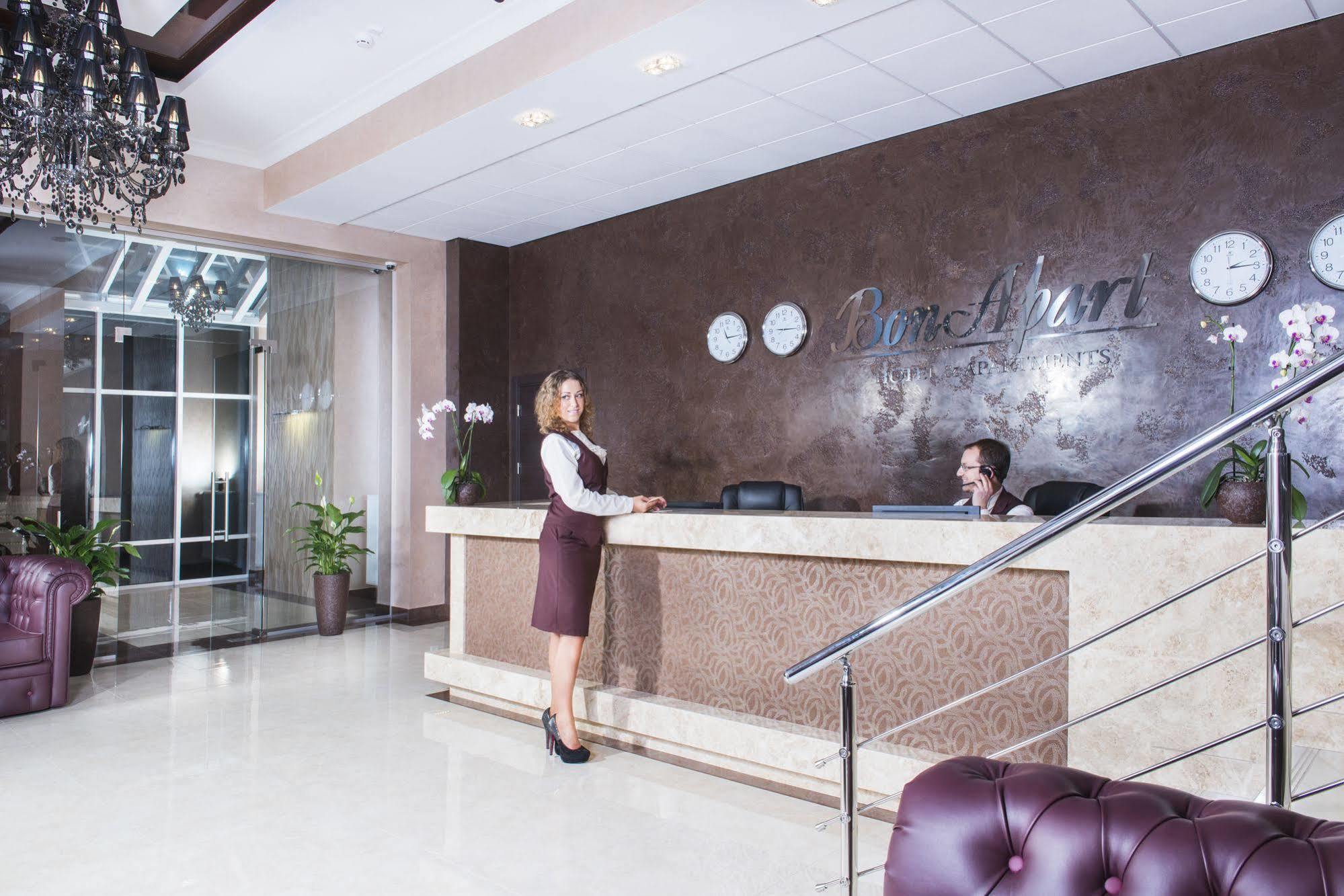 Bonapart Hotel By Uhm Kiev Luaran gambar